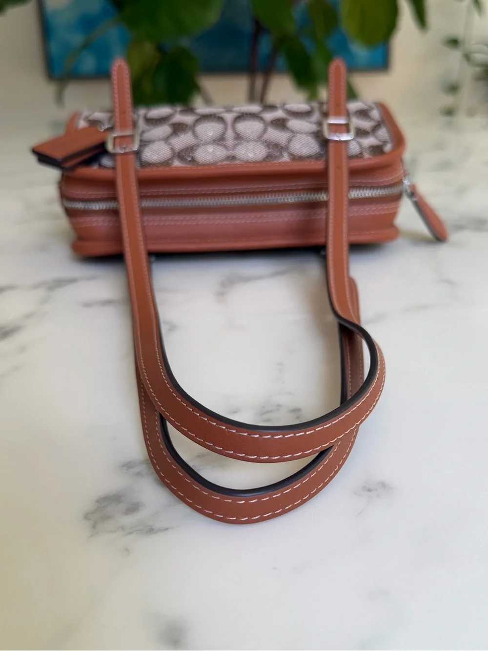 NWOT Coach Swing Zip Bag 20 In Crystal Signature Jacquard CBH53 Burnished Amber